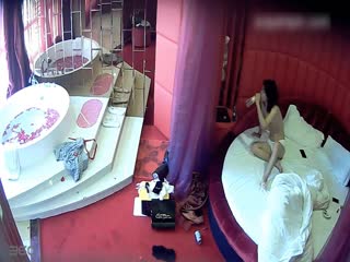 影片名称：水滴摄像头监控偷拍情趣酒店两个女同开房磨豆腐